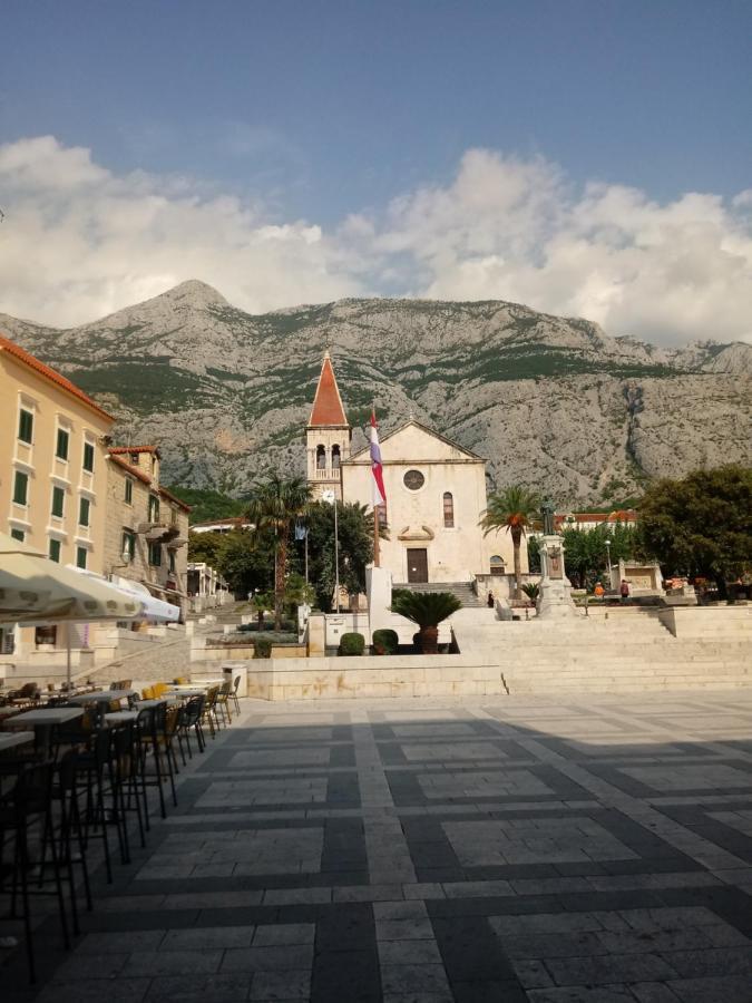 Apartman Laura Galileo Blizu Centra I Plaze Makarska Exterior photo